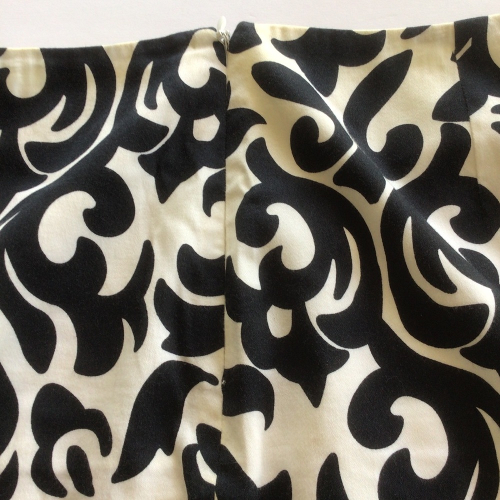 WHITE HOUSE BLACK MARKET RUFFLE HEM PATTERNED SKIRT SIZE 4 - Picture 8 of 11